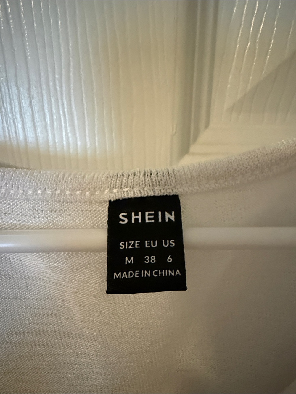 SHEIN White V-Neck Lightweight Knit Sweater - Picture 2 of 3